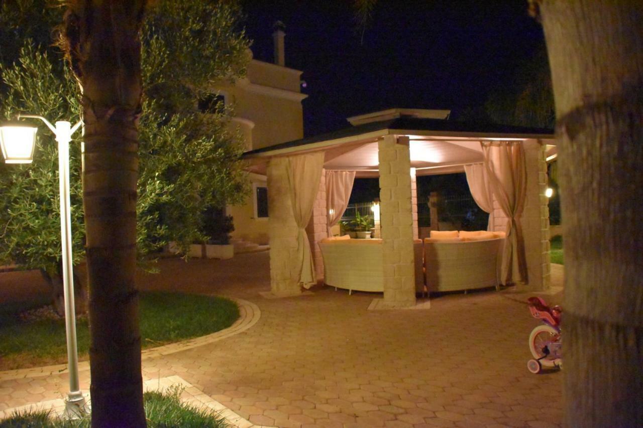 Appartamenti In Villa Alessia 莫诺波利 外观 照片