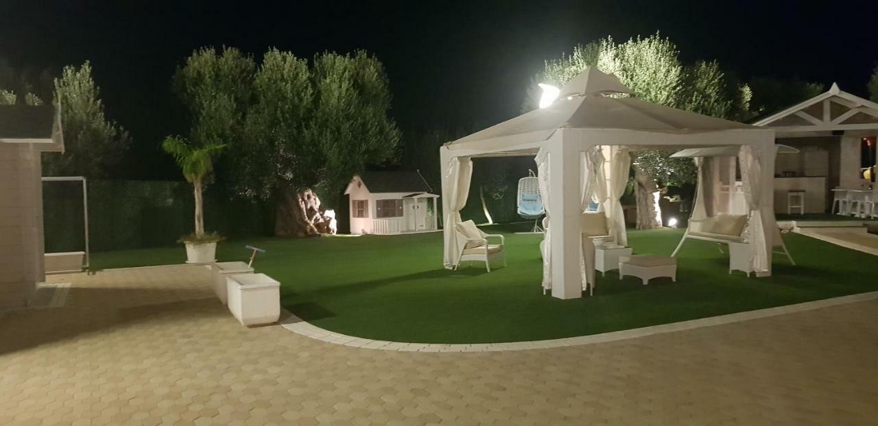 Appartamenti In Villa Alessia 莫诺波利 外观 照片