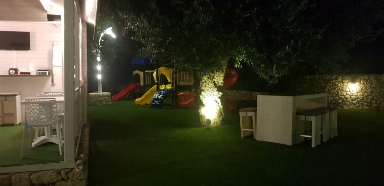 Appartamenti In Villa Alessia 莫诺波利 外观 照片