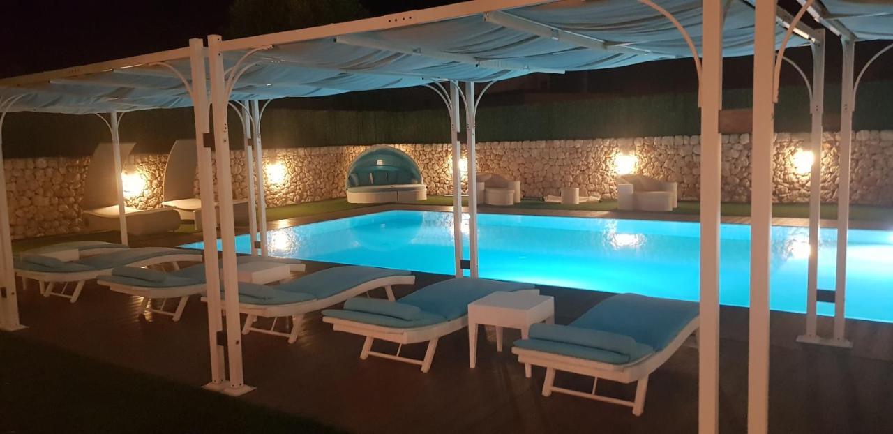 Appartamenti In Villa Alessia 莫诺波利 外观 照片