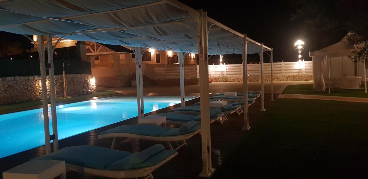 Appartamenti In Villa Alessia 莫诺波利 外观 照片